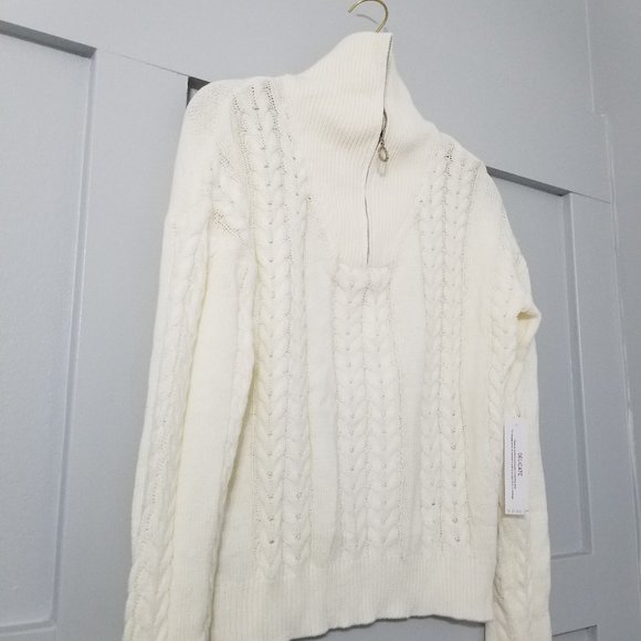 Cable Knit Quarter Zip Sweater - Cream (XS) - VENUS - Picture 3 of 9